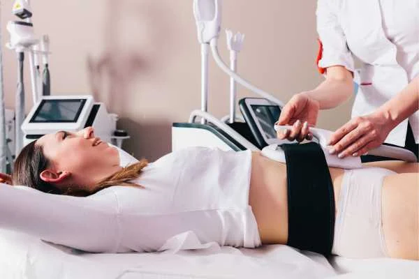 woman having body sculpting to help improve her body image and her mental health Essex